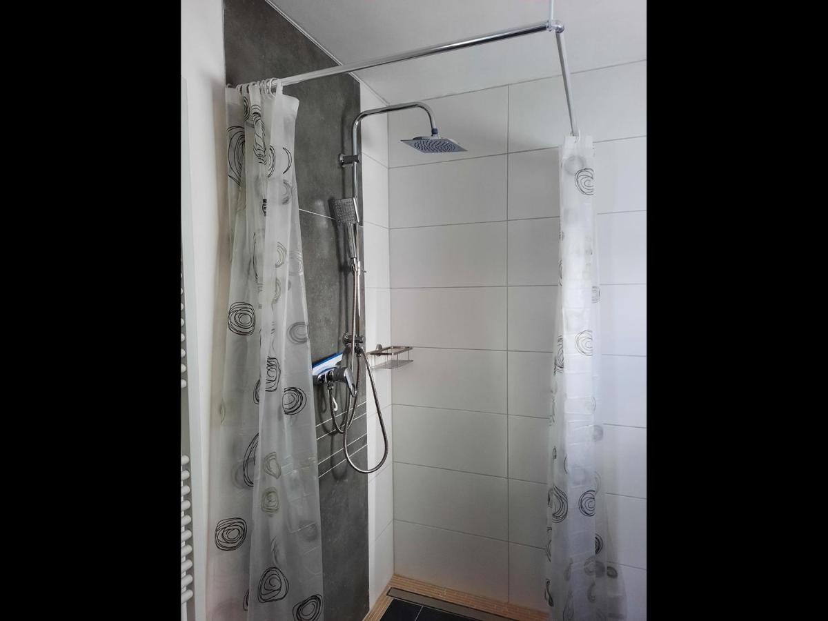 Neu! Ferienwohnung Lucie เคเวลาร์ ภายนอก รูปภาพ