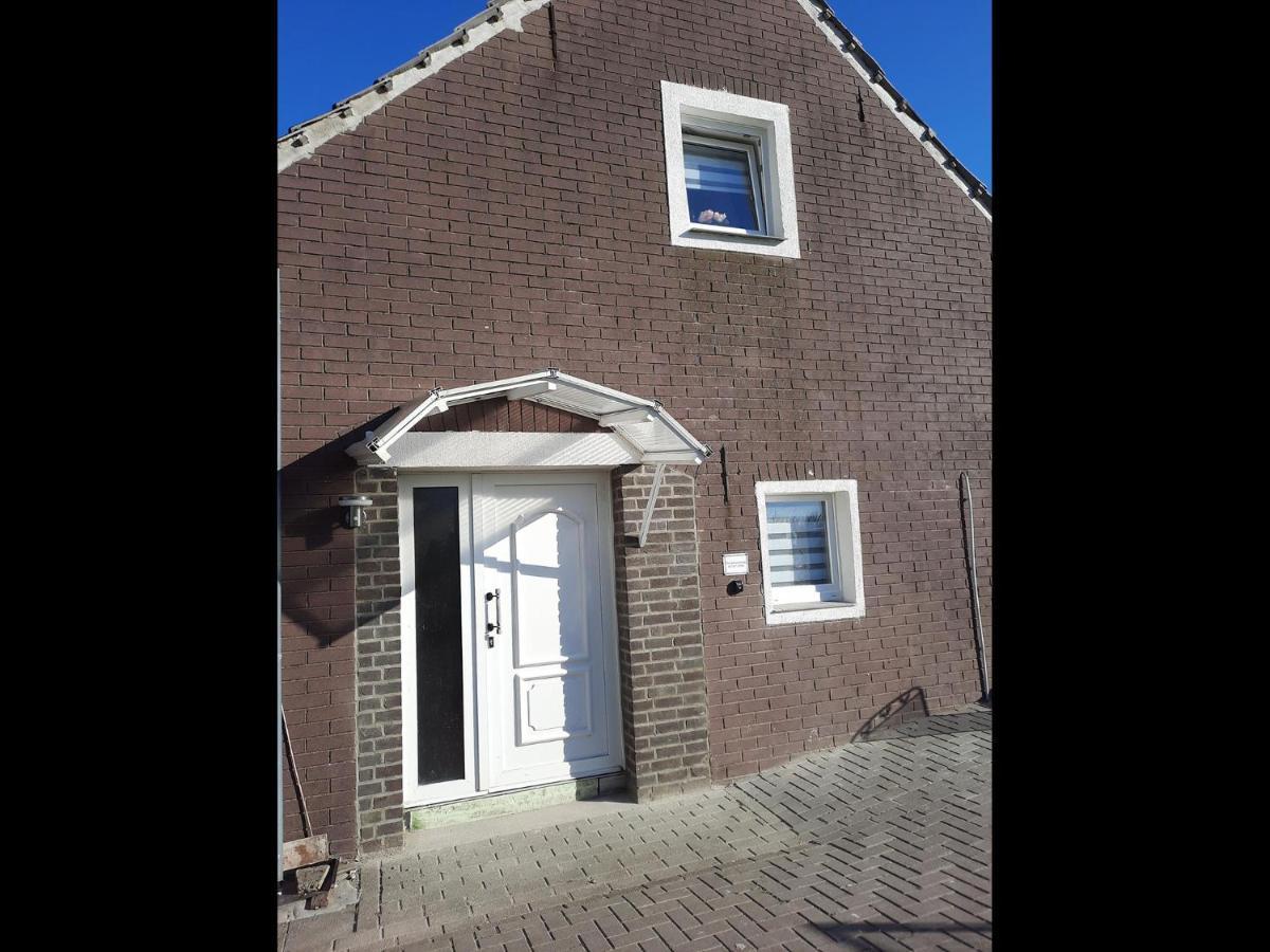 Neu! Ferienwohnung Lucie เคเวลาร์ ภายนอก รูปภาพ